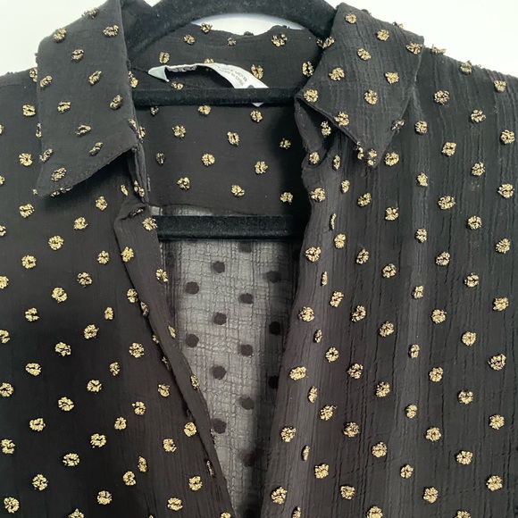 Zara Black Shirt With Gold Detail - Picture 4 of 7